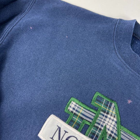 VTG Notre Dame Fightin Irish Sweatshirt Large Blue Faded Plaid Logo Crewneck - Picture 4 of 15
